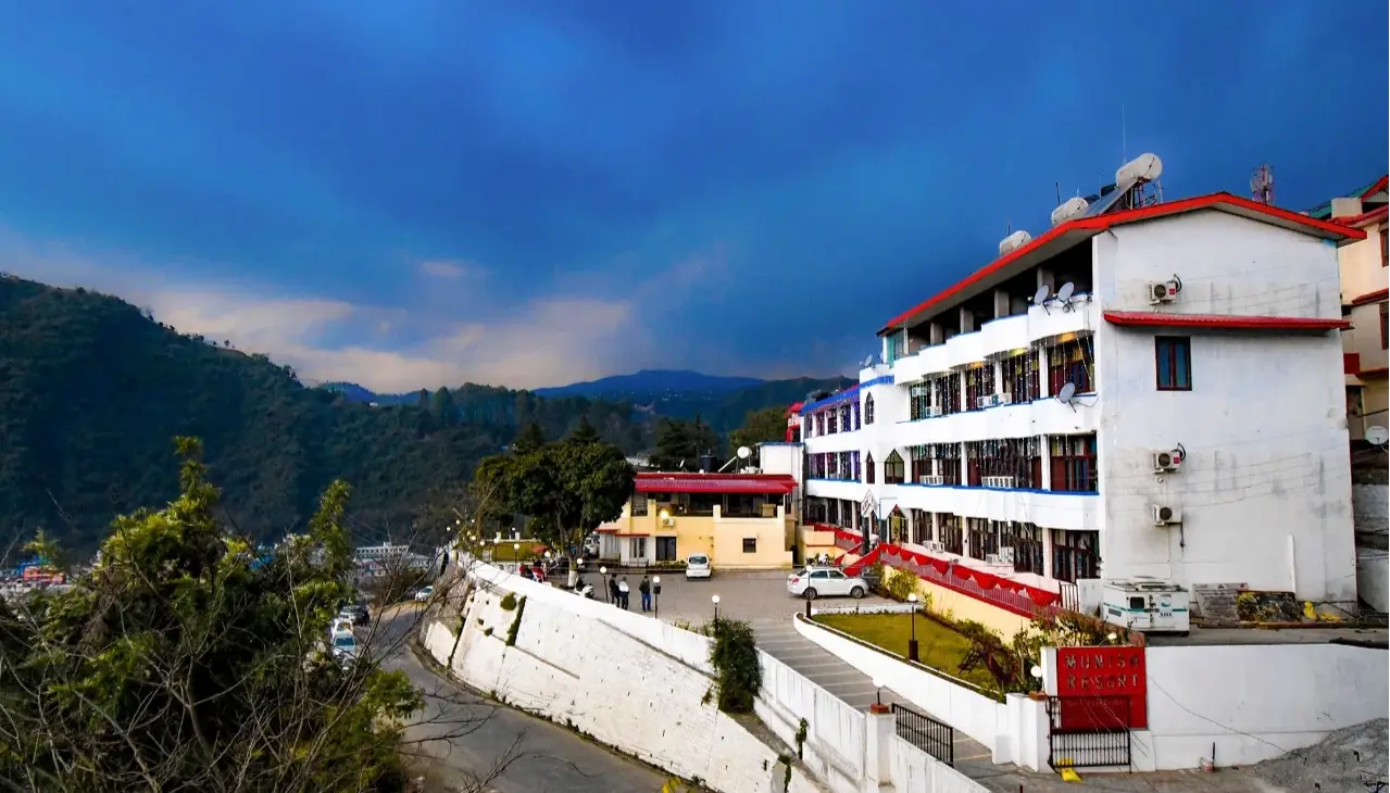 Munish Resorts